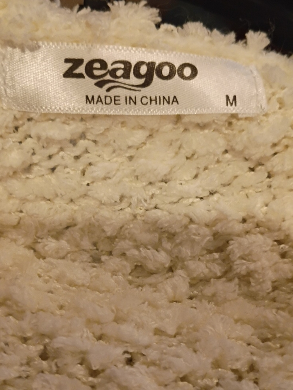 zeagoo Cream Colored Cardigan With Saggy Pockets